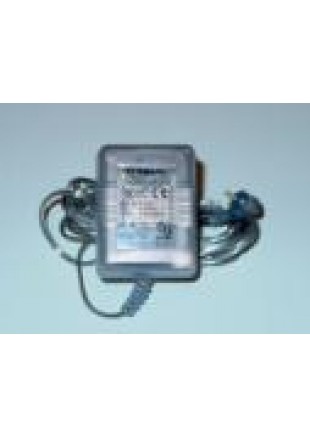 AC ADAPTEUR  (USAGÉ)