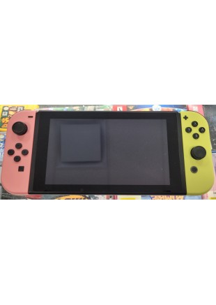 ENSEMBLE NINTENDO SWITCH AVEC JOY-CON ROSE ET JAUNE (USAGÉ) ENSEMBLE NINTENDO SWITCH AVEC JOY-CON ROSE ET JAUNE (USAGÉ)